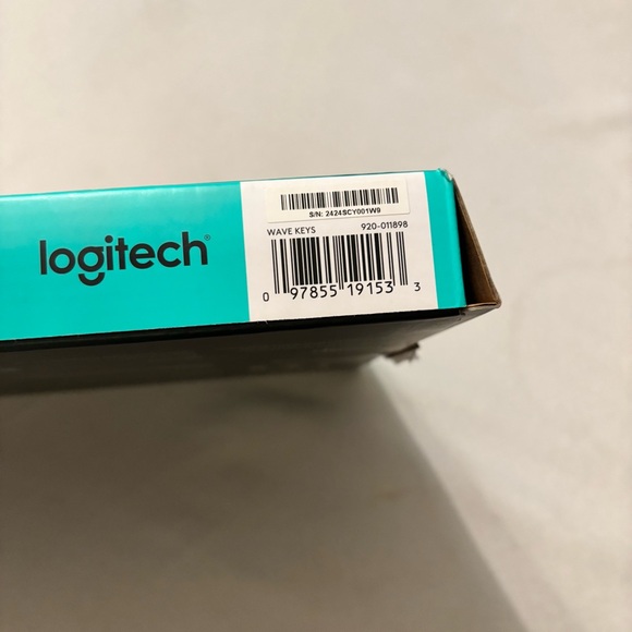 Logitech Wave Keys Bluetooth Keyboard - Picture 11 of 11